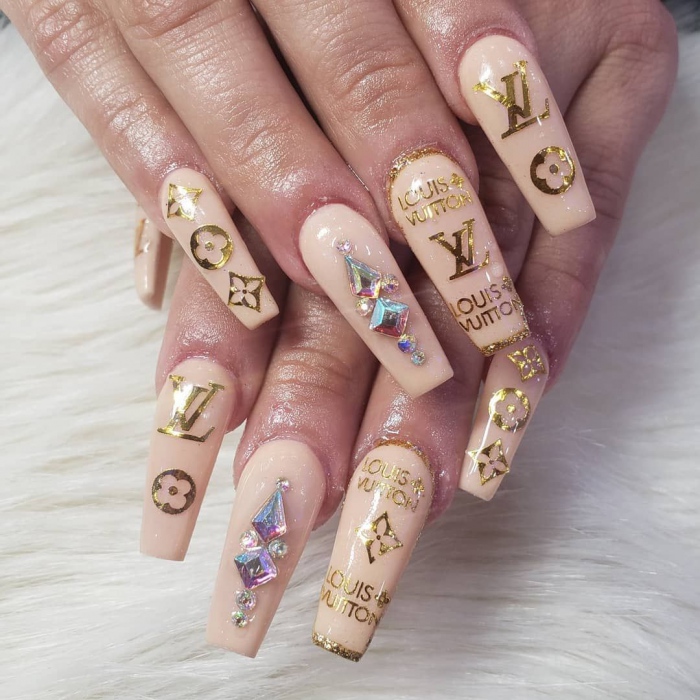 nailsworldlovers - Louis Vuitton nails 💖 we love it @vincentnails